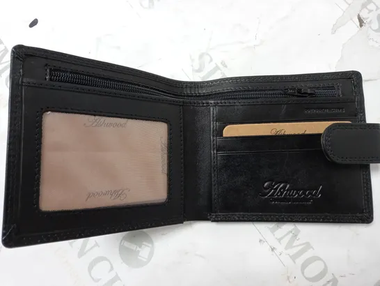 BOXED ASHWOOD HERITAGE WALLET - BLACK. 