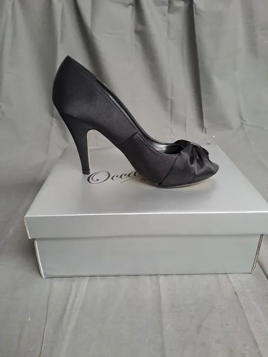 BOXED LOT OF 12 PAIRS OF LADIES OCCASIONS BY CASANDRA BLACK HIGH HEELED SHOES VARIOUS SIZES