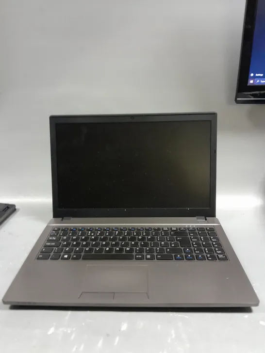 ERGO NOTEBOOK COMPUTER W655SZ 