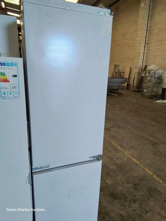 HOOVER INTEGRATED 70/30 FRIDGE FREEZER 