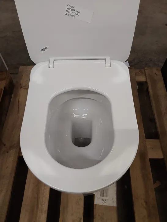 CREAVIT TOILET BASIN WITH SEAT