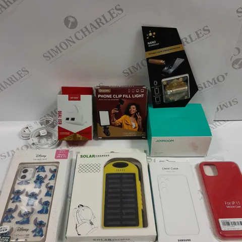 APPROXIMATELY 20 ASSORTED SMARTPHONE/TABLET ACCESSORIES TO INCLUDE PROTECTIVE CASES, CHARGING CABLES, POWER BANKS ETC 