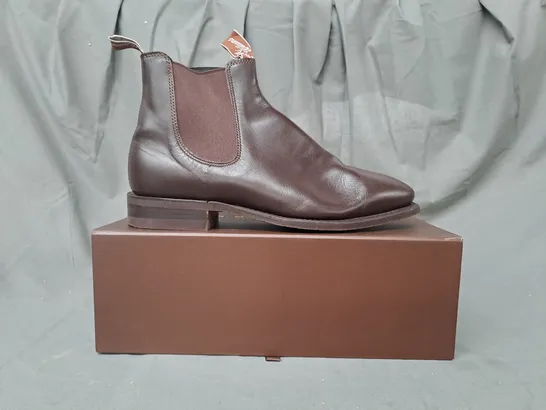 BOXED PAIR OF RM WILLIAMS COMFORT CRAFTSMAN SHOES IN CHESTNUT UK SIZE 8.5