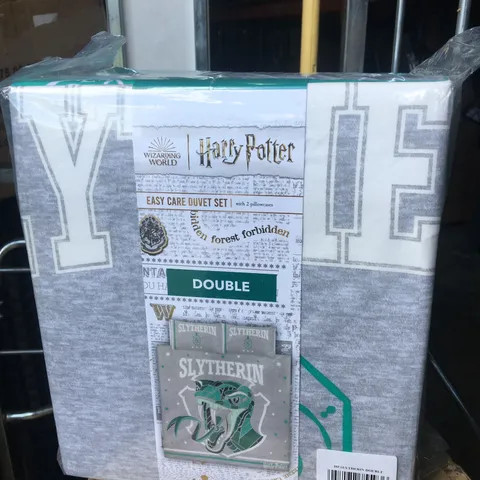 BOX OF 9 BRAND NEW HARRY POTTER SLYTHERIN DOUBLE DUVETS 