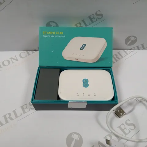 EE MINI HUB - WHITE