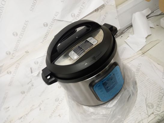 INSTANT POT DUO PRESSURE COOKER