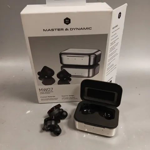 BOXED MASTER & DYNAMIC MW07 TRUE WIRELESS EARPHONES 