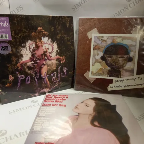 BOX OF APPROX 10 VINYLS INCLUDING LANA DEL RAY, PORTALS AND GET CAPE WEAR CAPE FLY