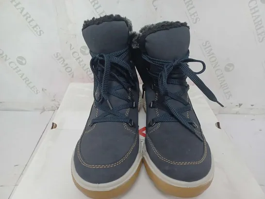 BOXED PAIR OF RIEKER WARM HIKING BOOTS IN NAVY - SIZE 40