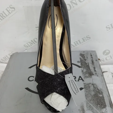 BOXED PAIR OF PATENT BLACK GLITTER STILLETTO SIZE 7