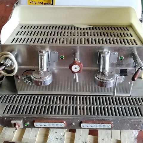 ELEKTRA BARLUME 2 GROUP COFFEE MACHINE