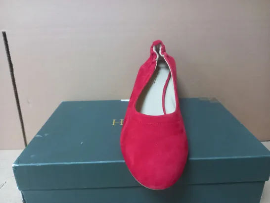 BOXED HOBBS LONDON FINE SUEDE RED SUZI COURT OPEN TOP HEELS - EU 38