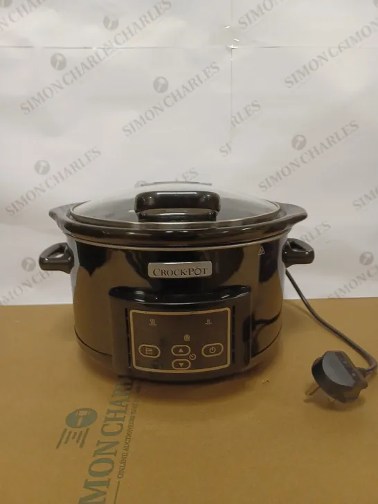 CROCK POT SLOW COOKER 