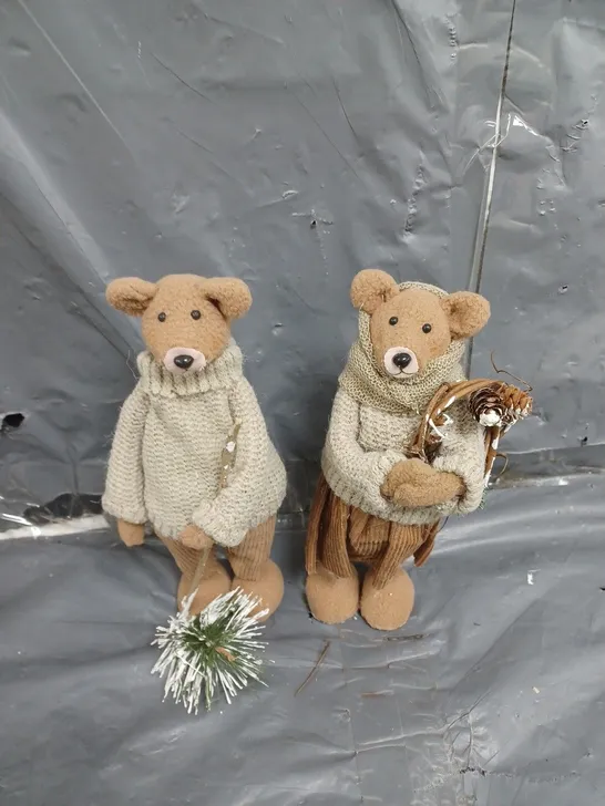 SET 2 BEARS IN JUMPERS CHRISTMAS DECORATIONS RRP £16