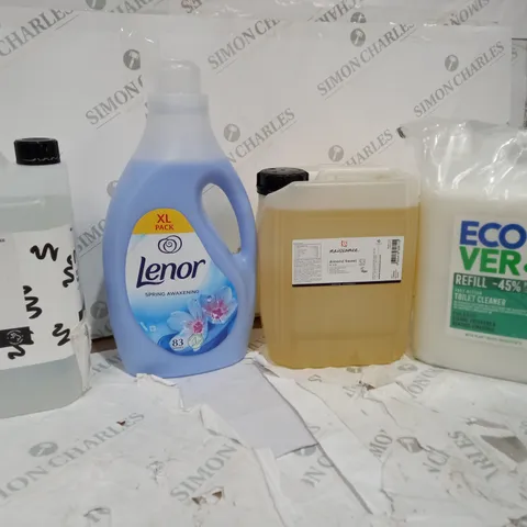 4 ASSORTED LIQUIDS TO INCLUDE: ECO-FRIENDLY WHITE VINEGAR, LENOR, TOILET CLEANER, ALMOND SWEET COLLECTION ONLY 