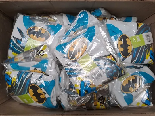 BOX OF APPROX 36 ASSORTED KIDS BATMAN T-SHIRTS - SIZES VARY 