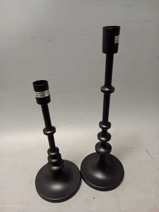 SET OF 2 BLACK METAL CANDLE HOLDER