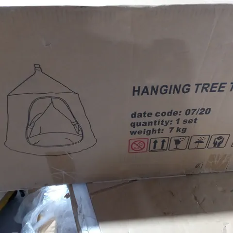 BOXED DESIGNER HANGIING TREE TENT - CAMO