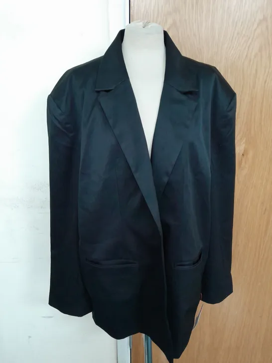 COLLUSION BLAZER STYLE JACKET IN BLACK SIZE 18