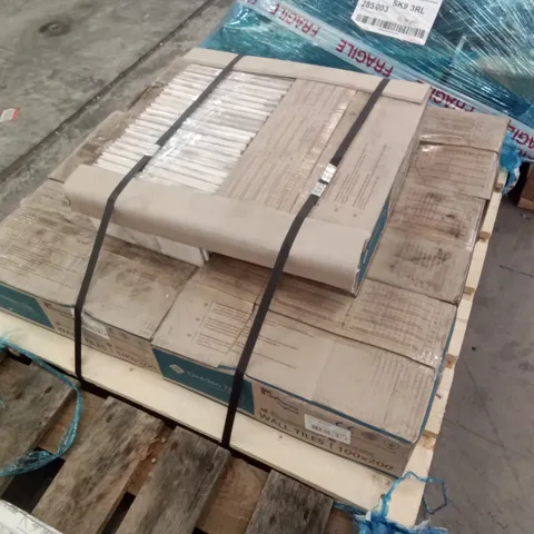 PALLET OF 352 METRO UNDERGROUND BEVELLED WHITE WALL TILES 200×100MM (7M²)