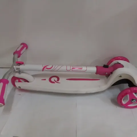 BOXED TODDLERS EVO COLOURBURST 3-WHEELED SCOOTER 