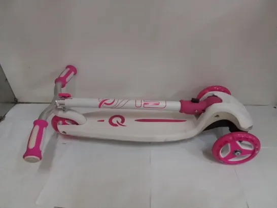 BOXED TODDLERS EVO COLOURBURST 3-WHEELED SCOOTER 