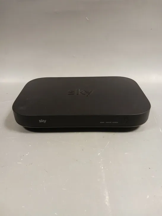 SKY ER115 WIRELESS ROUTER