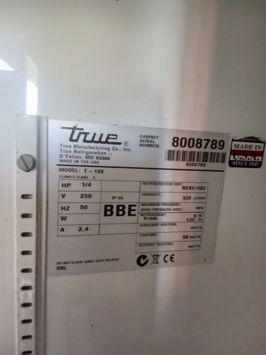 COMMERCIAL TRUE FREESTANDING SINGLE FRIDGE 