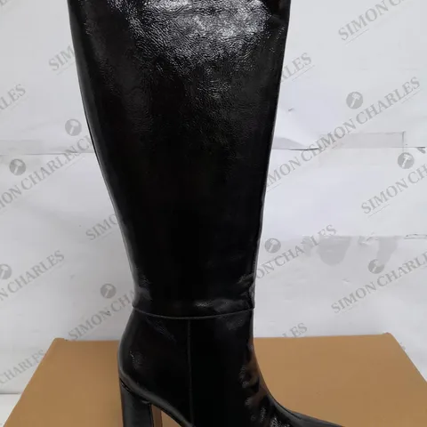 BOXED PAIR OF VERY KNEE ZIP UP BOOTS IN BLACK - SIZE 6