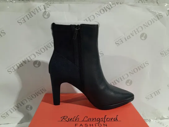 BOXED PAIR OF RUTH LANGSFORD PLATFORM LEATHER ANKLE BOOTS IN NAVY - SIZE 6