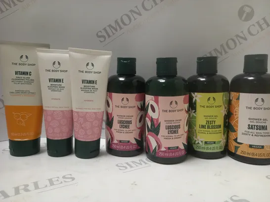 BOX OF APPROX 7 ASSORTED THE BODY SHOP PRODUCTS TO INCLUDE VITAMIN E SLEEPING MASK, LUSCIOUS LYCHEE SHOWER CREAM, SATSUMA SHOWER GEL, ETC 