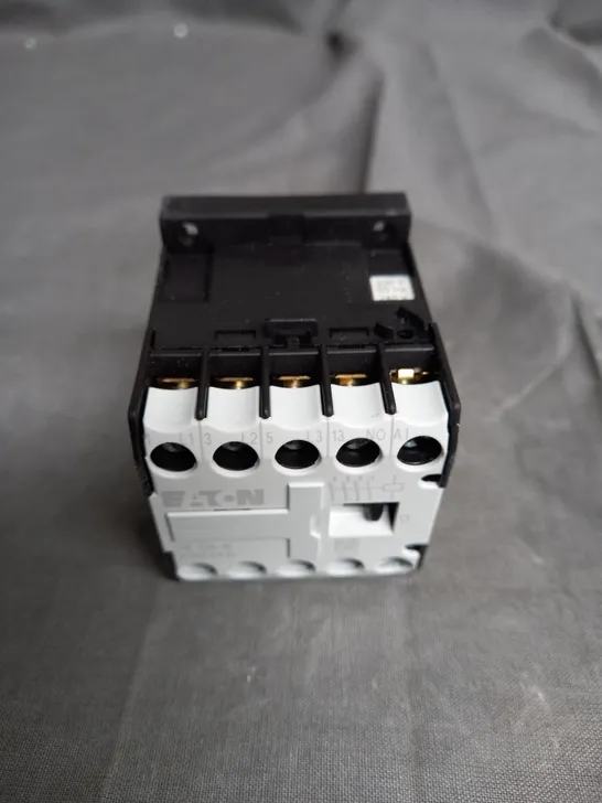 BOXED DILEM-10 - CONTACTOR