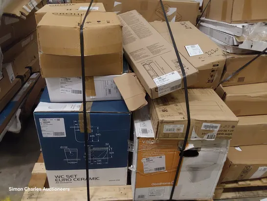 PALLET OF ASSORTED BOXED BATHROOM FITTINGS INCLUDING BASINS, GROHE HALF PEDESTALS, GROHE CERAMIC WC, 