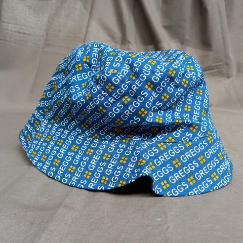 GREGGS REVERSABLE BUCKET HAT 