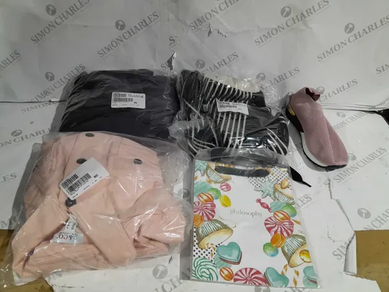 BOX OF APPROX 35 ASSORTED ITEMS TO INCLUDE - D&CO JACKET - PYJAMA SET REG - KNITTED SWEATER ECT 