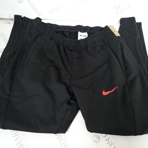 NIKE DRI FIT SLIM FIT BLACK PANTS - L