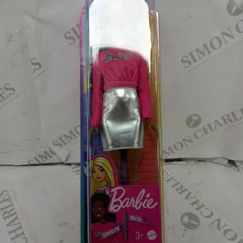 BARBIE IT TAKES TWO BROOKLYN” ROBERTS DOLL (BRAIDED HAIR) WEARING PINK NYC