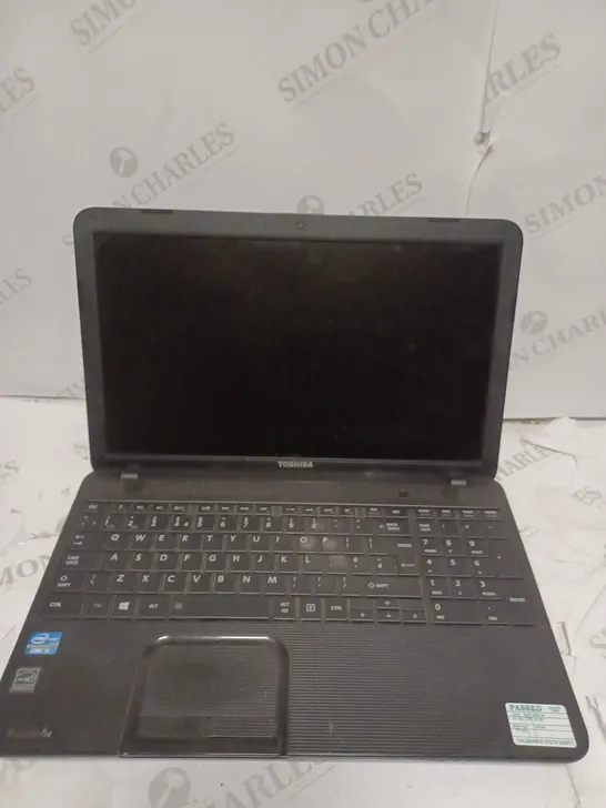 TOSHIBA SATELLITE PRO C850-1K3 - 15.6"