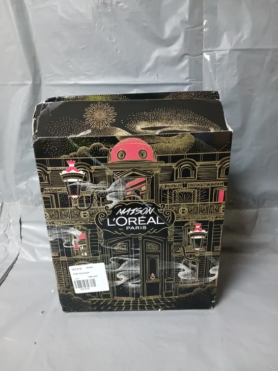 L'OREAL PARIS 24 DAY ADVENT CALENDAR  RRP £95