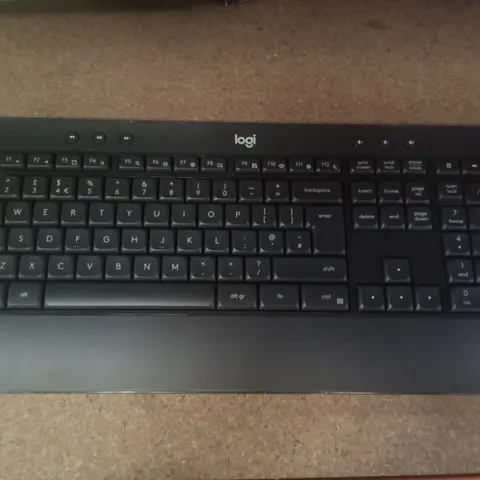 LOGITECH MK540 WIRELESS KEYBOARD