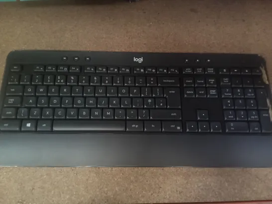 LOGITECH MK540 WIRELESS KEYBOARD