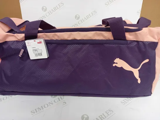 PUMA FUNDAMENTALS SPORTS BAG - PINK/PURPLE 