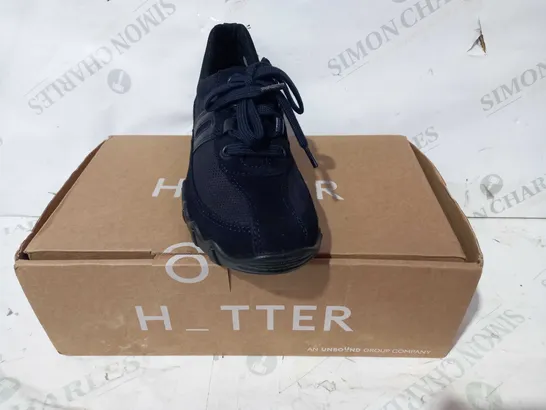 BOXED PAIR OF HOTTER LEANNE II SHOES IN NAVY UK SIZE 4