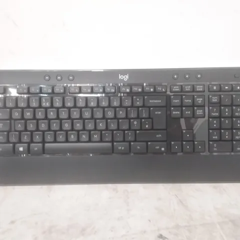 BOXED LOGITECH MK540 WIRELESS KEYBOARD 