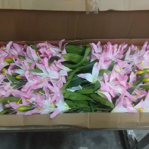 BOX OF 48 BRAND NEW SIGNATURE 65CM LILY SPRAY W/2 FLOWERS, 1 BUD & 6 LEAVES SILK FLOWERS - PINK