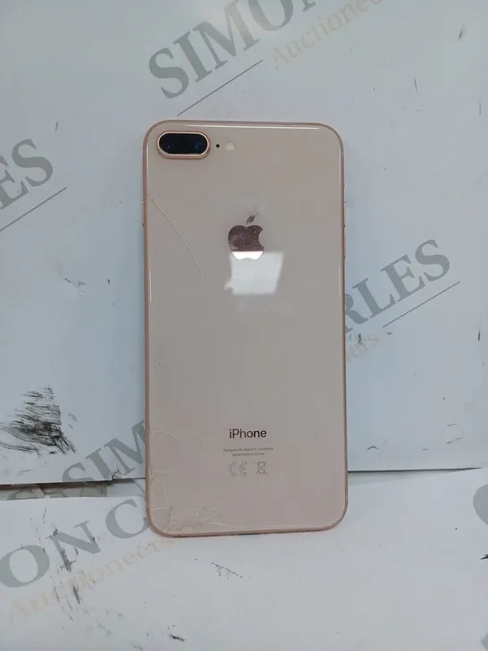 UNBOXED IPHONE 8 PLUS IN ROSE GOLD 