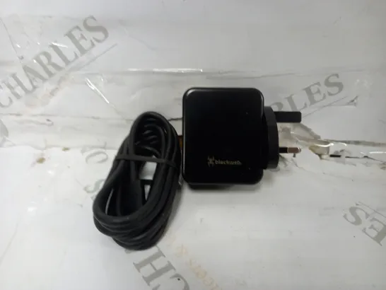 BLACK WEB 65W USV-C UNIVERSAL CHARGER