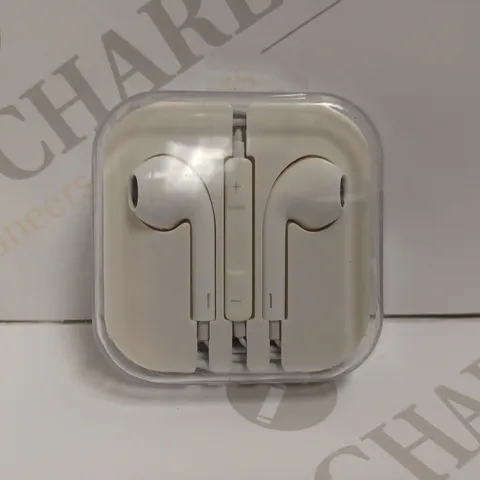 WHITE WIRED EARBUDS 