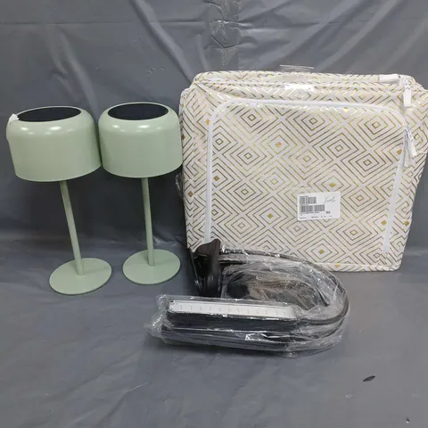 APPROXIMATELY 20 HOUSEHOLD ITEMS TO INCLUDE STORAGE BAG, LAMPS AND LED LIGHTS