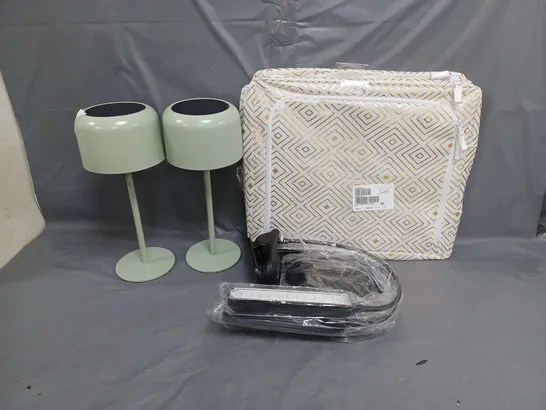 APPROXIMATELY 20 HOUSEHOLD ITEMS TO INCLUDE STORAGE BAG, LAMPS AND LED LIGHTS